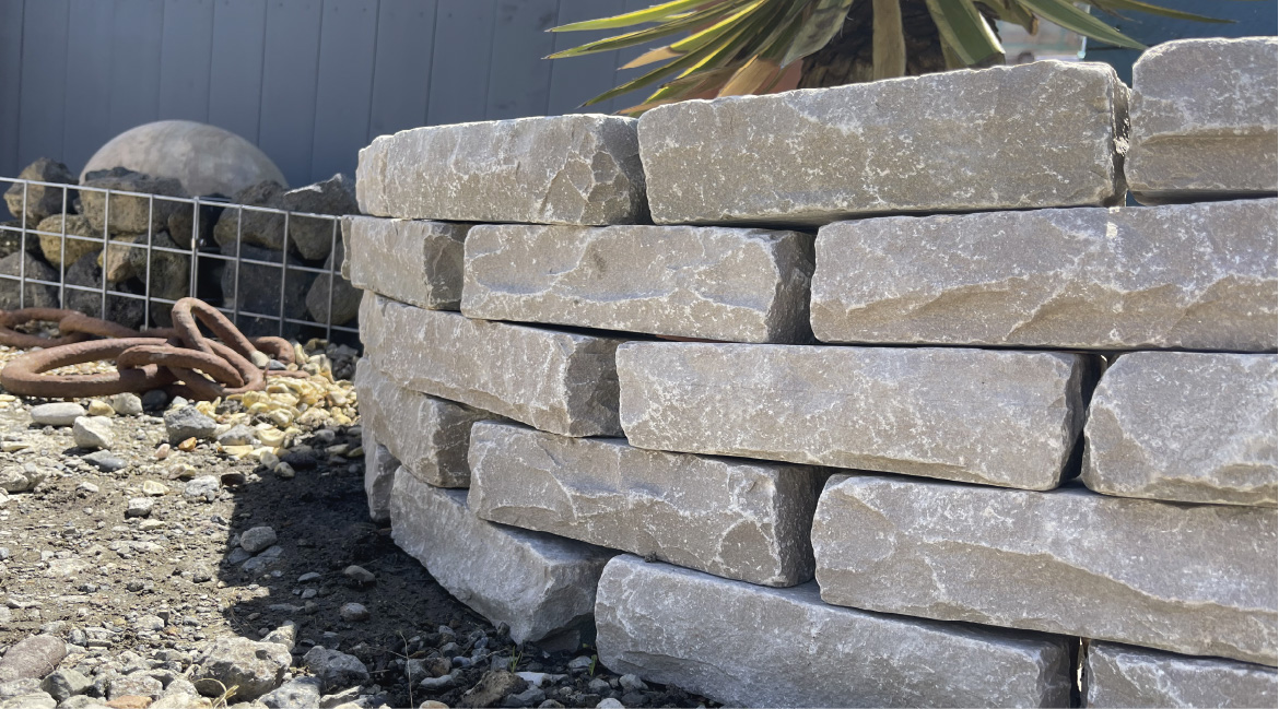 ブラウン・サンド・ウォーリング・ブロック｜積む・積石｜自然石などの