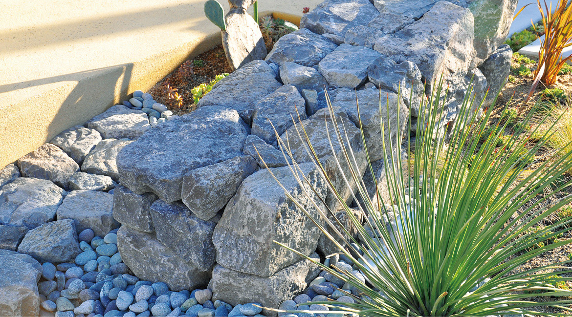 カナディアン・グレイ・バサルト・ロッカリー/小ロッカリー｜据える